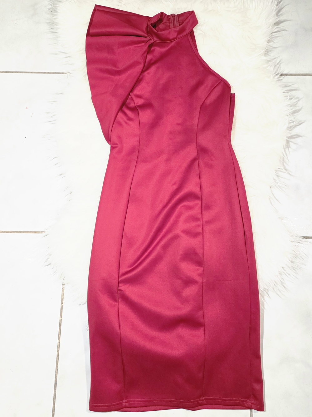 Amazon Red One-Shoulder Ruffle Sheath Dress - Picture 3 of 6